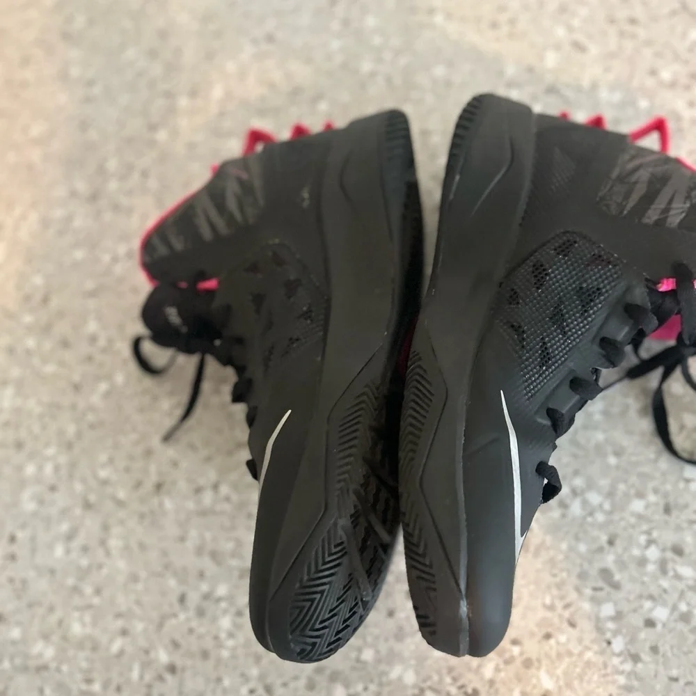 Nike Zoom Hyperfuse 2013 Black/Metallic Silver-Dark Grey-Pink Size 10.5